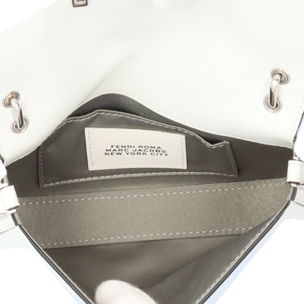 FENDI フェンディ バケットフォンポーチ ショルダーバッグ