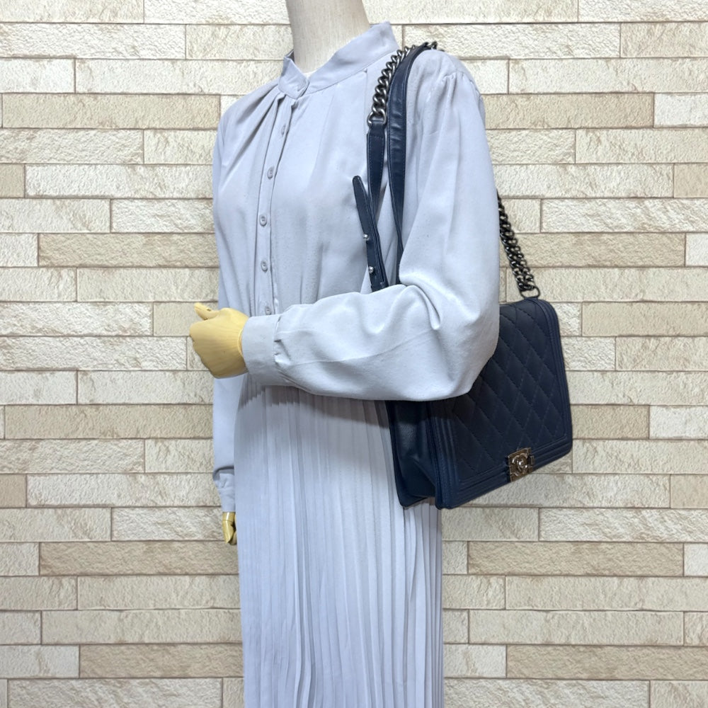 CHANEL シャネル ボーイシャネル ショルダーバッグ レザー ネイビー