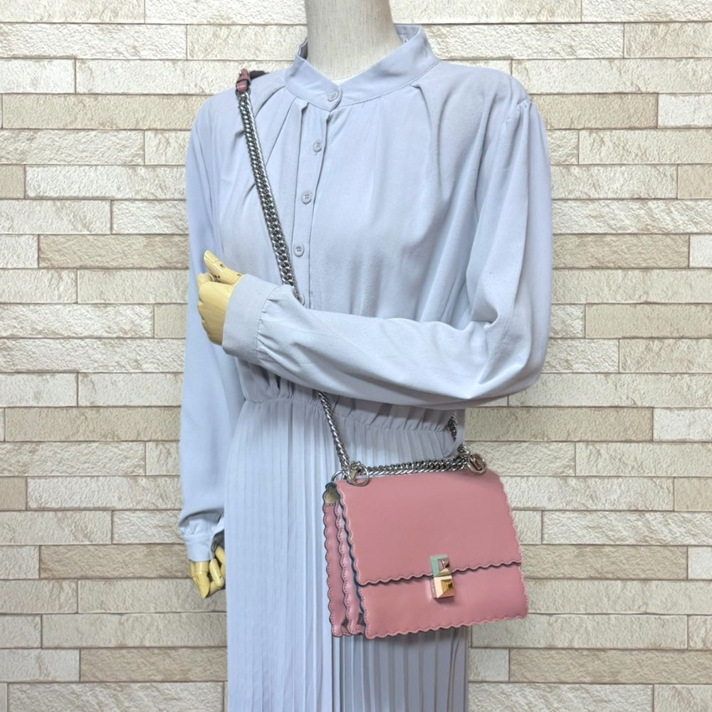 FENDI フェンディ キャナイ ミニ ショルダーバッグ レザー FENDI フェンディ キャナイ ミニ ショルダーバッグ レザー