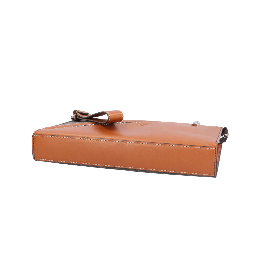 FENDI フェンディ ダイアゴナル フラット スリムクラッチ ズッカ