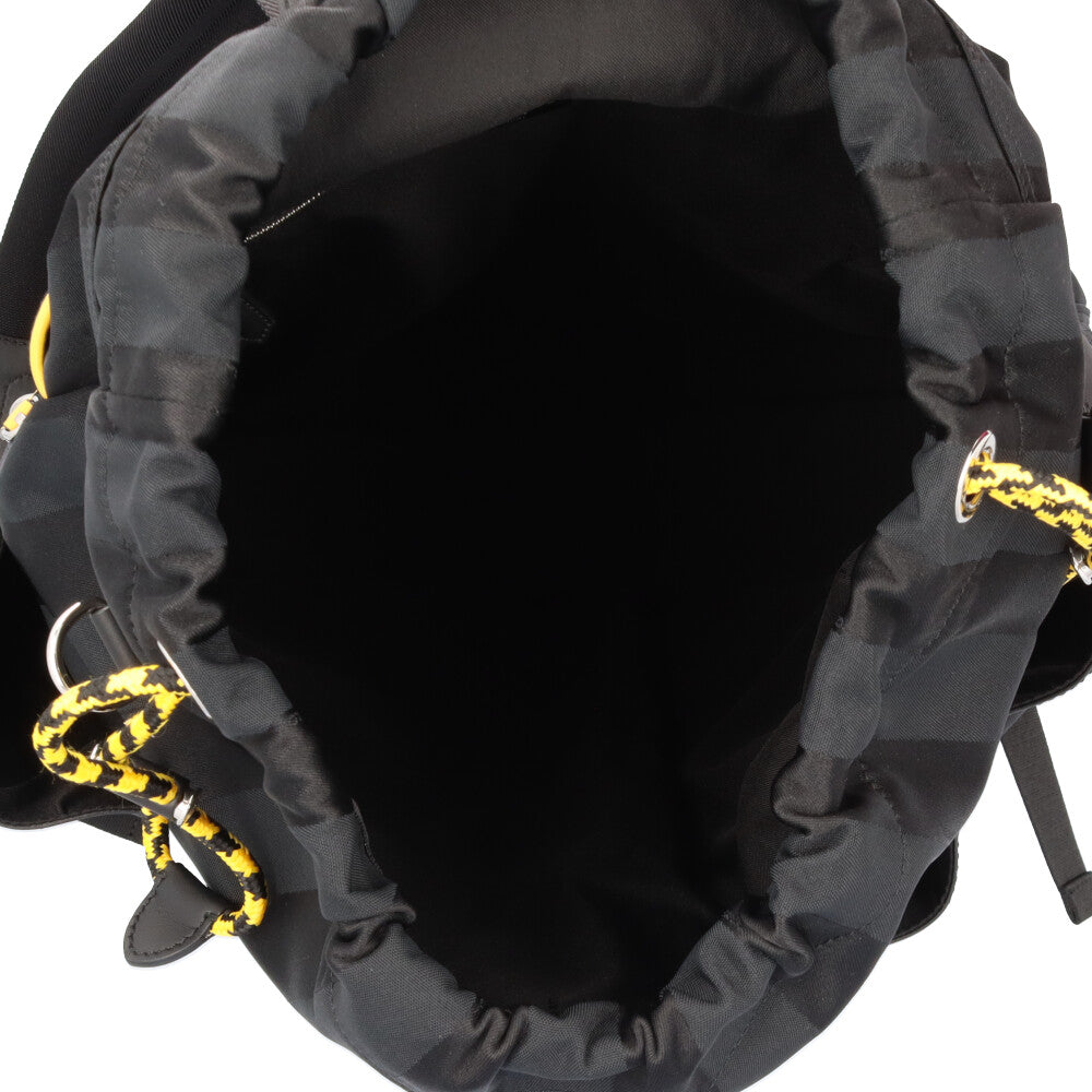 FENDI ナイロン デイパック FENDI/フェンディ】ナイロン ハンドバッグ ブラック｜ヴァル