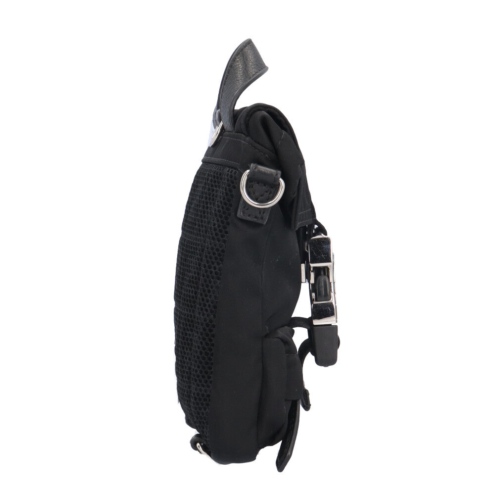 FENDI フェンディ フェンディネス ショルダーバッグ ナイロン ブラック