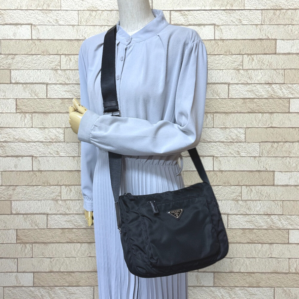 PRADA プラダ ショルダーバッグ ナイロン ブラック レディース 中古