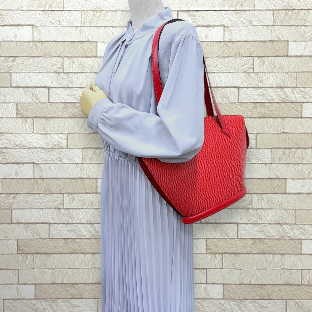 LOUIS VUITTON ルイヴィトン サンジャックポワニエロング エピ