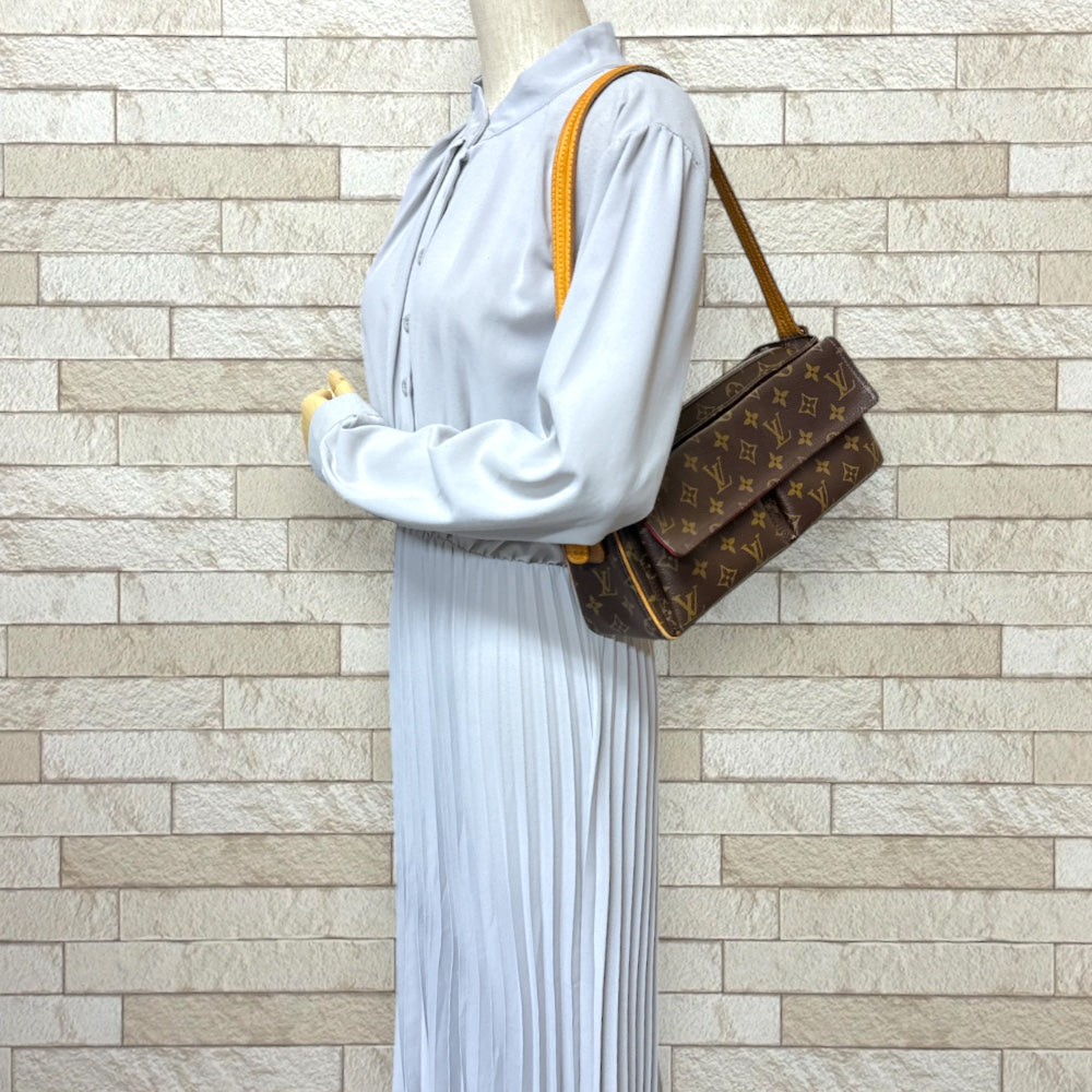 LOUIS VUITTON ルイヴィトン ヴィバシテMM モノグラム ショルダー
