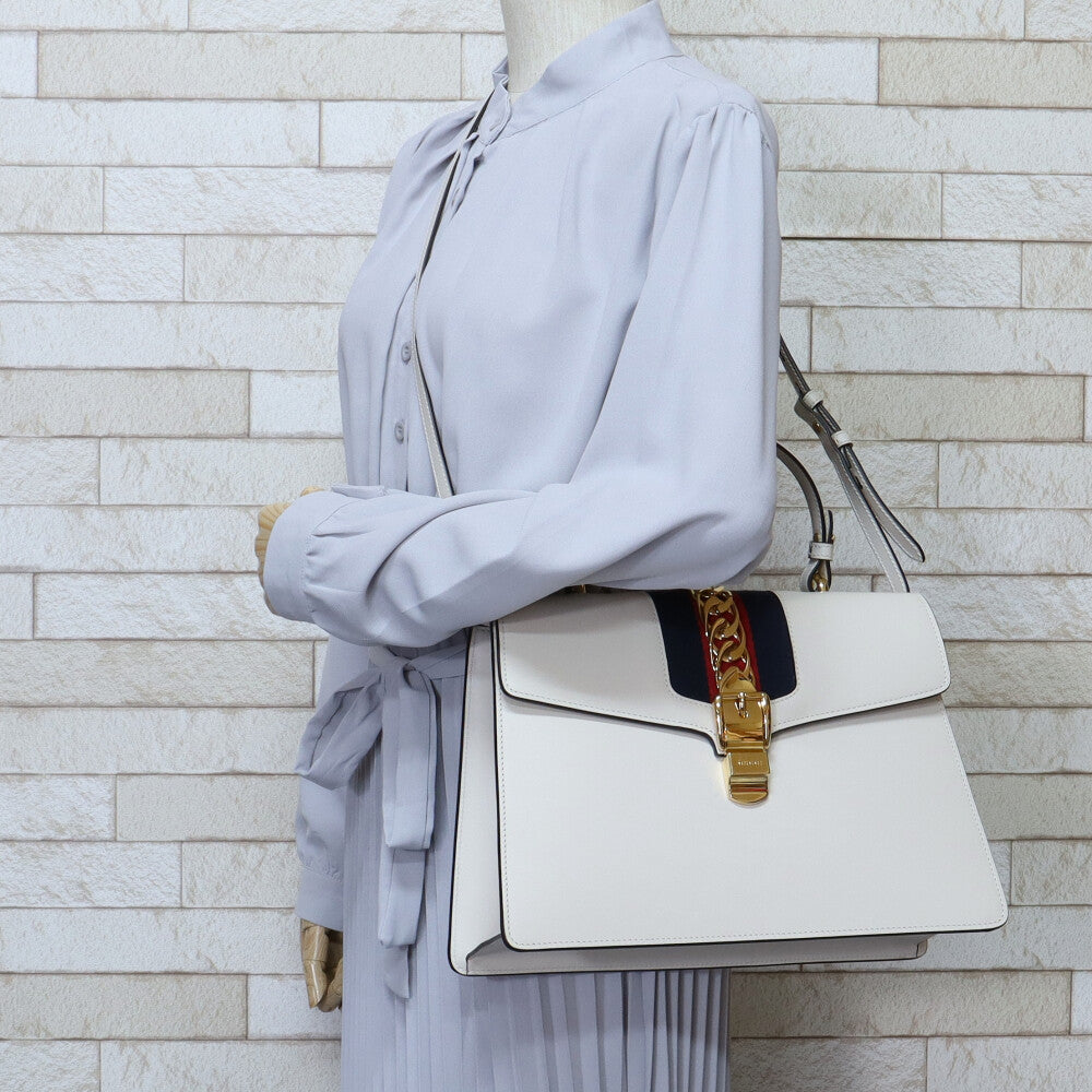 グッチ GUCCI ミディアム シルヴィ ショルダーバッグ レザー ホワイト 