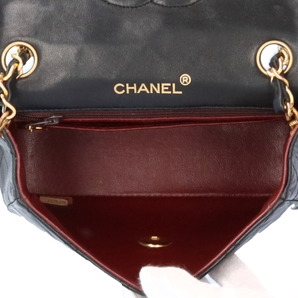 シャネル ミニマトラッセ ショルダーバッグ シャネル レザー A01115