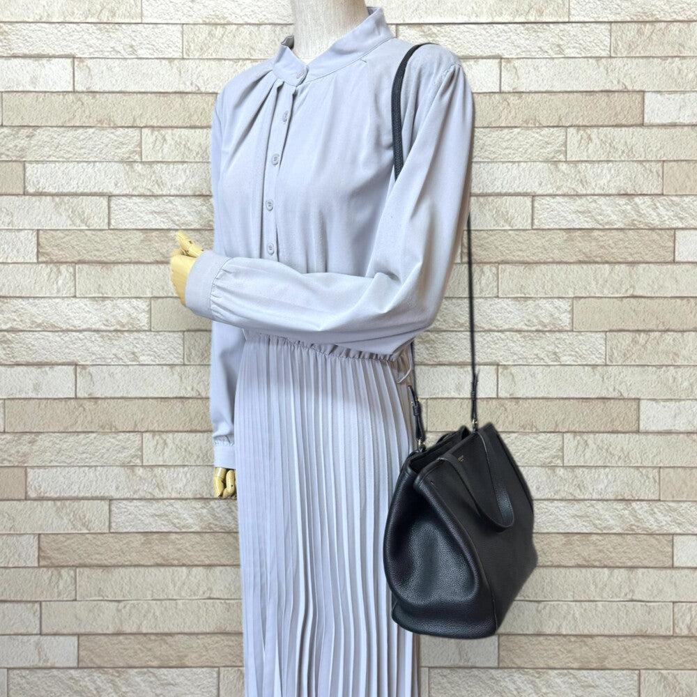 CELINE セリーヌ スモールフォールドカバ　ブラック CELINE セリーヌ スモールフォールドカバ ショルダーバッグ