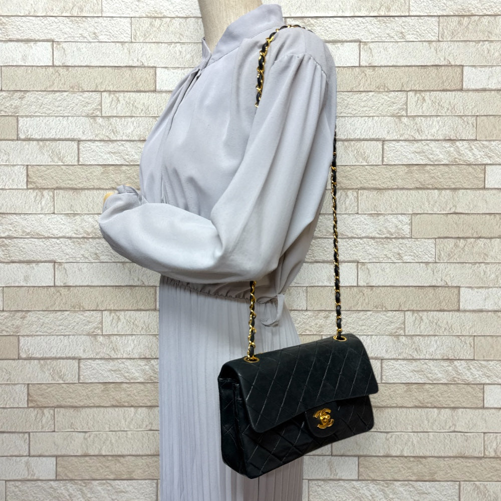 CHANEL シャネル マトラッセ ショルダーバッグ ラムスキン ブラック