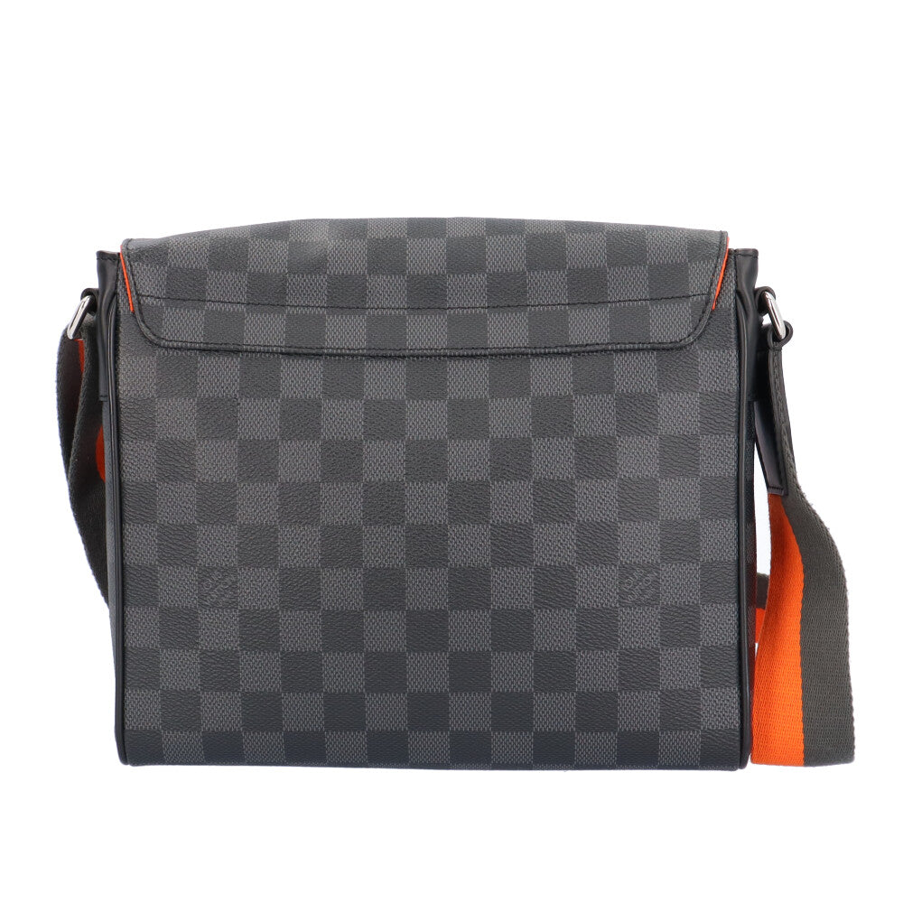 LOUIS VUITTON ルイヴィトン ディストリクトPM NM ダミエグラフィット ショルダーバッグ ダミエグラフィットキャンバス ブラ –  【公式】リサイクルキング オンラインショップ