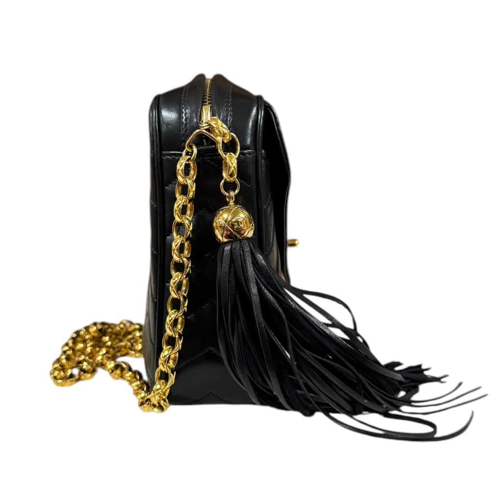 CHANEL シャネル Vステッチ ショルダーバッグ ラムスキン ブラック