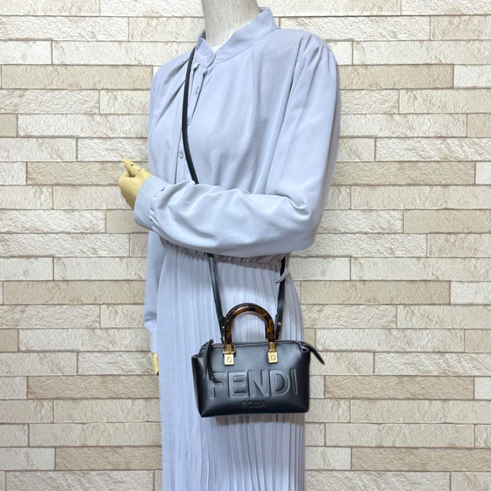フェンディ バイザウェイ スモール 【中古】  E-153582 中古・古着通販】FENDI (フェンディ) バイザウェイ 2WAYショルダー