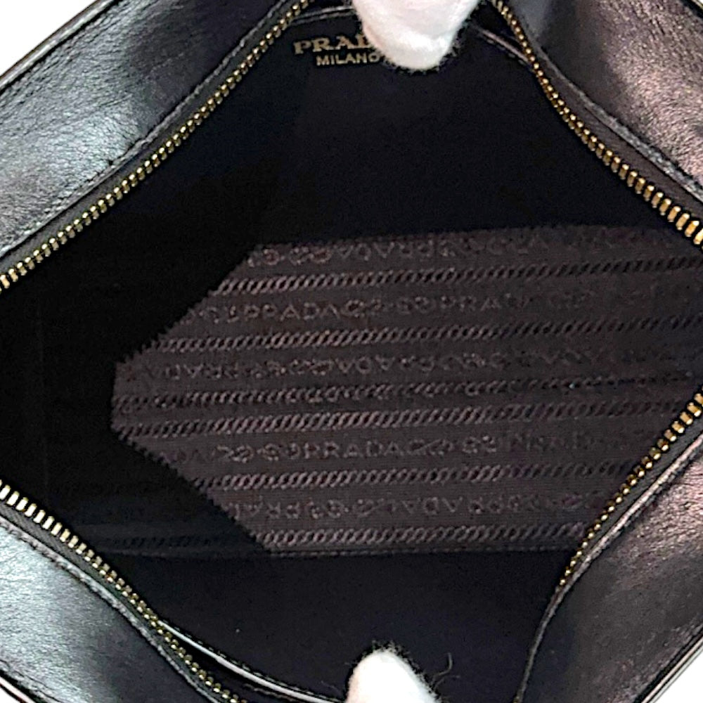 PRADA プラダ サフィアーノ ショルダーバッグ レザー ブラック  