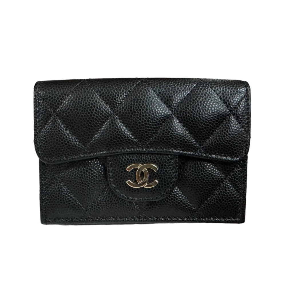 CHANEL シャネル クラシックスモールフラップウォレット マトラッセ ココマーク 三つ折り財布 キャビアスキン レディース 中古 –  【公式】リサイクルキング オンラインショップ