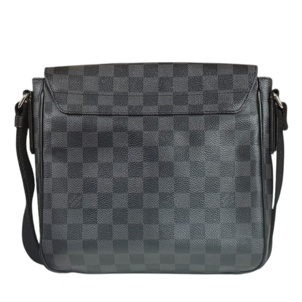 LOUIS VUITTON ルイヴィトン ディストリクトPM ダミエグラフィット