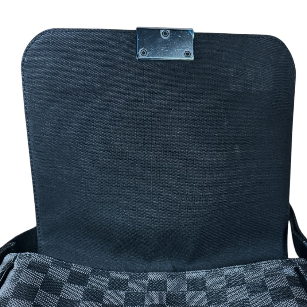 LOUIS VUITTON ルイヴィトン ディストリクトPM ダミエグラフィット