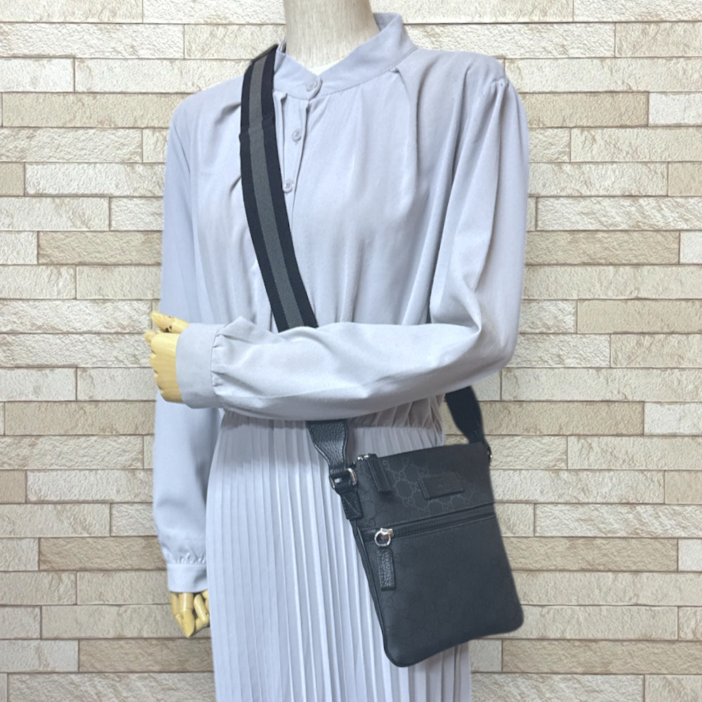 GUCCI グッチ ブラック ショルダーバッグ メンズ 楽天市場】GUCCI グッチ Off The Grid Shoulder Bag ショルダー