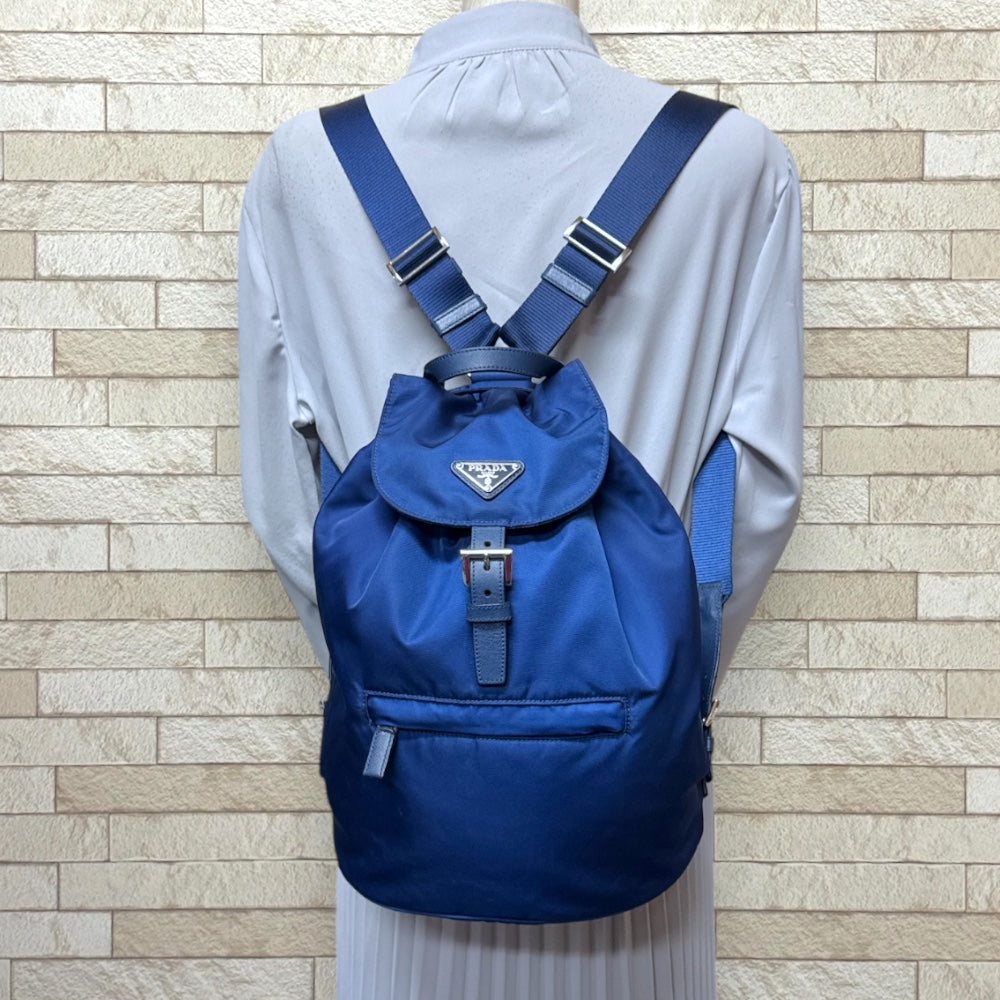 タイムセール！PRADA リュック　ブルー PRADA プラダ リュック・デイパック ナイロン レディース 中古