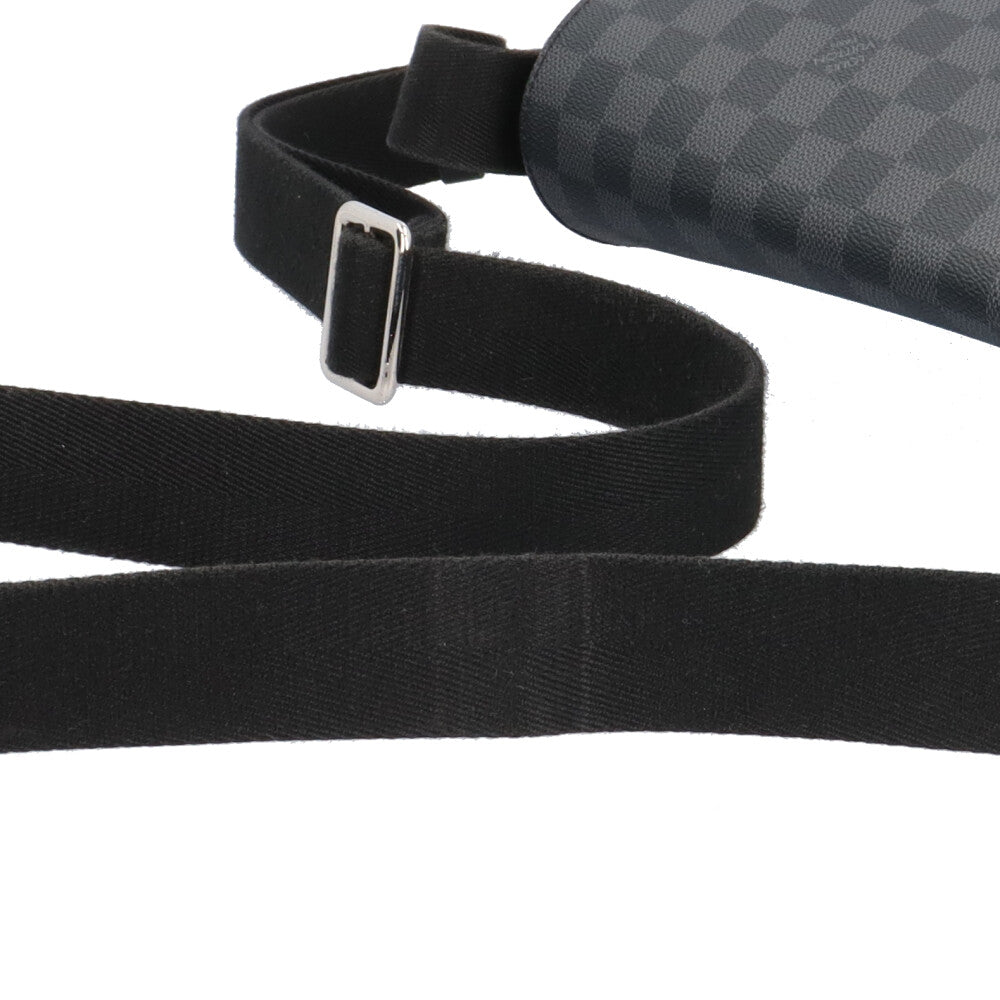 LOUIS VUITTON ルイヴィトン ディストリクトGM ダミエグラフィット