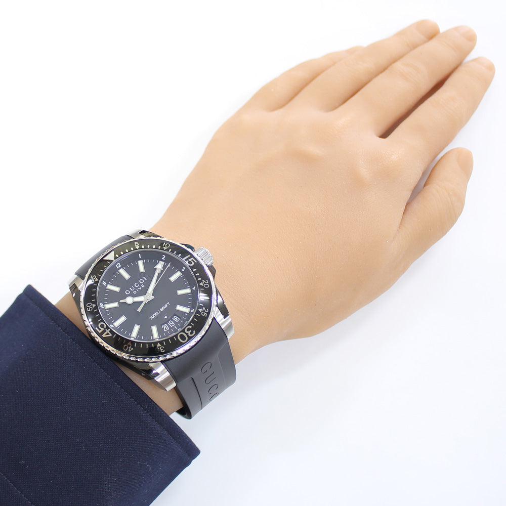 GUCCI グッチ ダイブ 腕時計 ステンレススチール 136.2 クオーツ