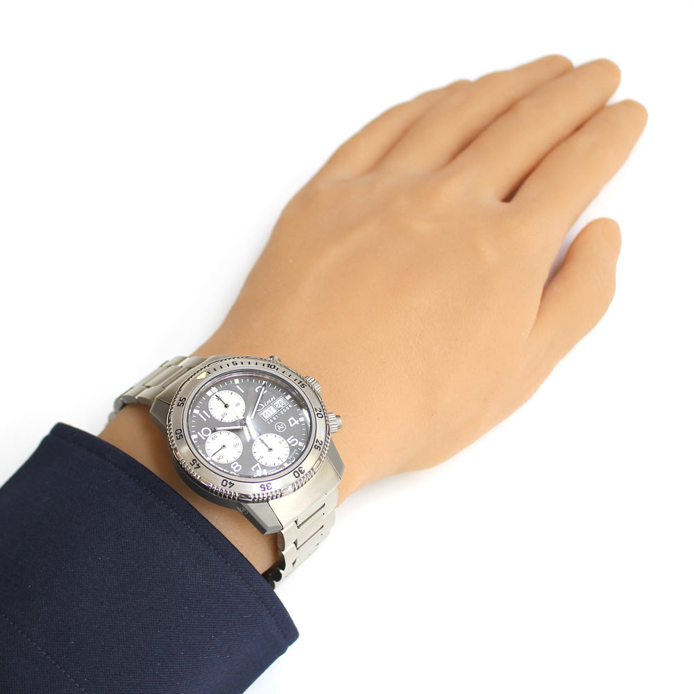 Sinn ジン クロノグラフ 腕時計 チタン 203.JUB 自動巻き メンズ 1年