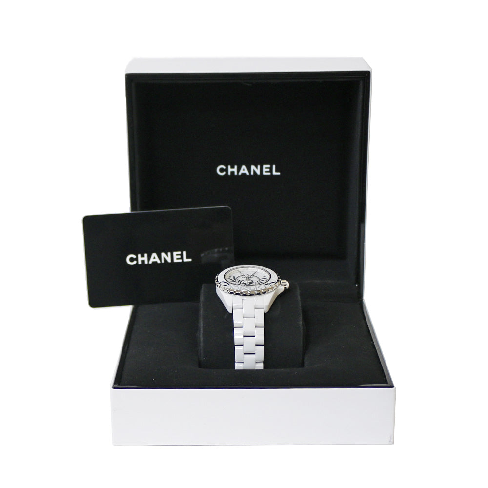 CHANEL時計j12 ホワイト限定1200本モデル未使用証明書/箱袋梱包付き