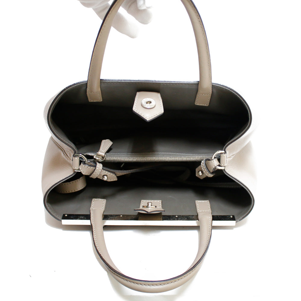 フェンディ FENDI トロワジュール ショルダーバッグ レザー ベージュ 