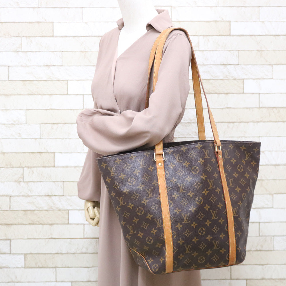 ルイヴィトン LOUIS VUITTON サックショッピング モノグラム ショルダーバッグ モノグラムキャンバス ブラウン レディース 中古 –  【公式】リサイクルキング オンラインショップ