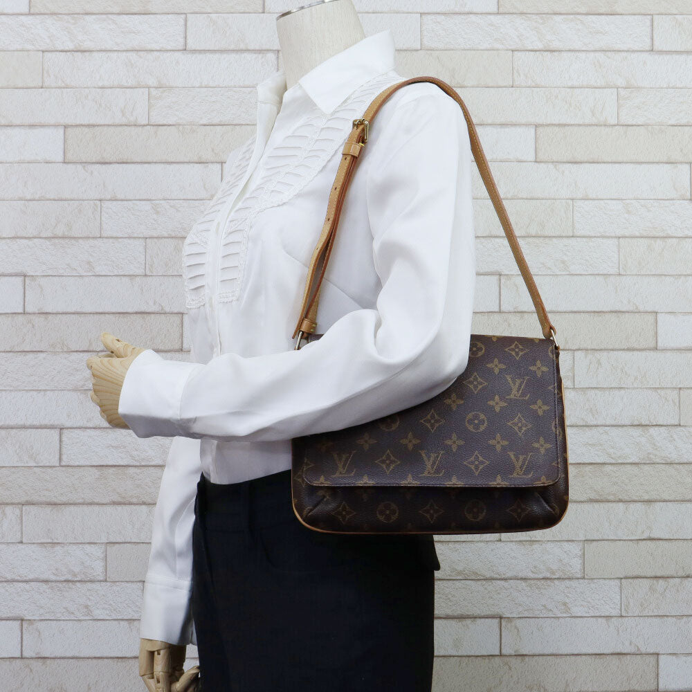 中古】 ルイ・ヴィトン LOUIS VUITTON ショルダーバッグ モノグラム ミュゼットタンゴ モノグラムキャンバス M51257 ブ –  【公式】リサイクルキング オンラインショップ