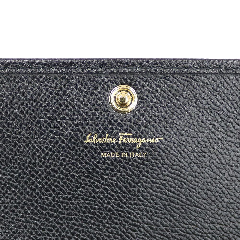 中古】 サルヴァトーレフェラガモ Salvatore Ferragamo 長財布 ヴァラリボン パスケース付き 22D154 NERO ブ –  【公式】リサイクルキング オンラインショップ