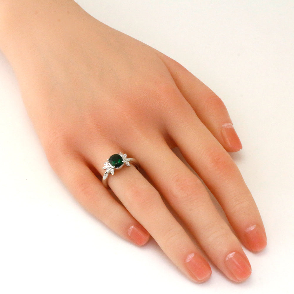 Ring size 11, certificate, Pt900 platinum, tsavorite 1.62ct